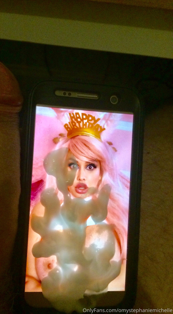 Photo by omystephaniemichelle published on October 16,2023 14:34:35 - BestThots