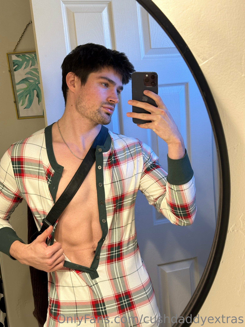 Photo by cushdaddyextras published on October 15,2023 23:26:11 - BestThots