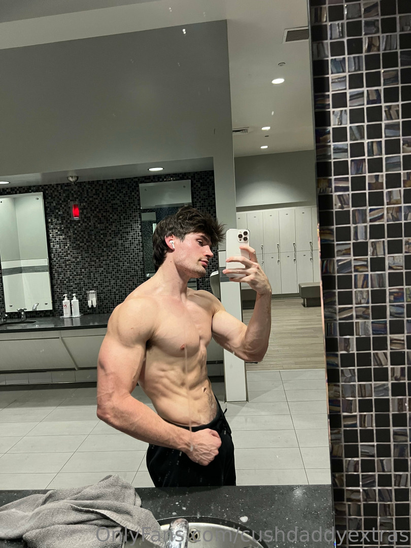 Photo by cushdaddyextras published on January 11,2024 19:34:44 - BestThots