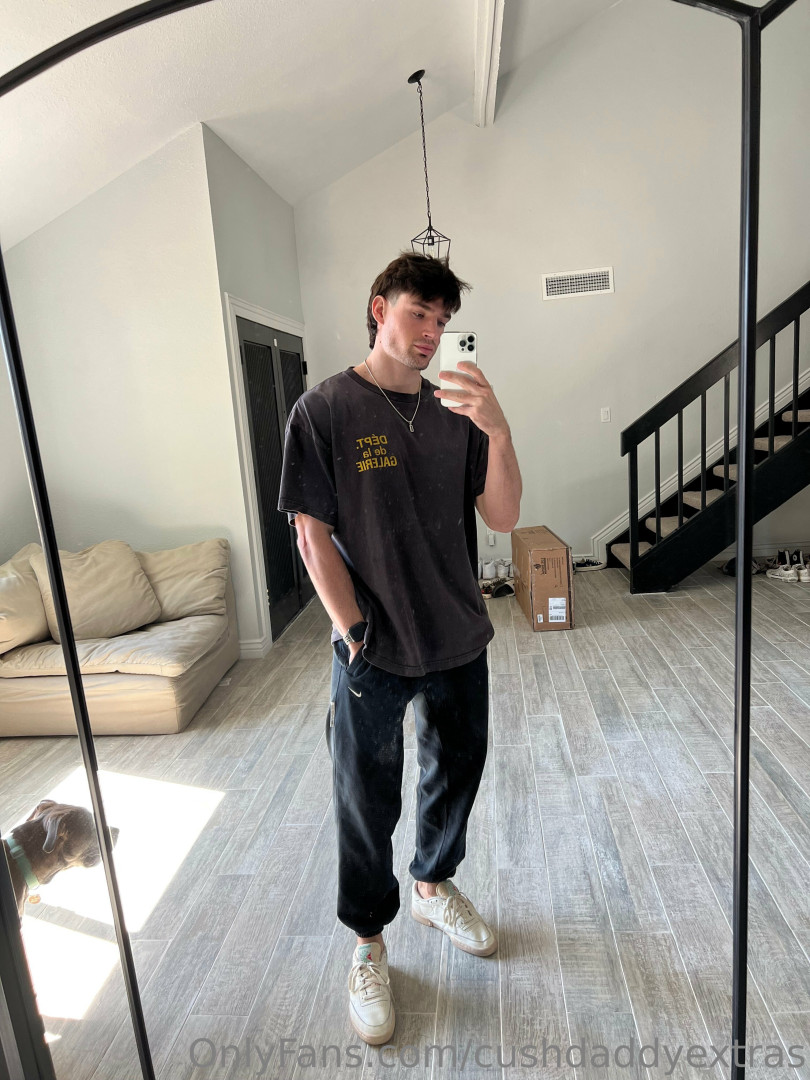 Photo by cushdaddyextras published on January 11,2024 19:34:49 - BestThots