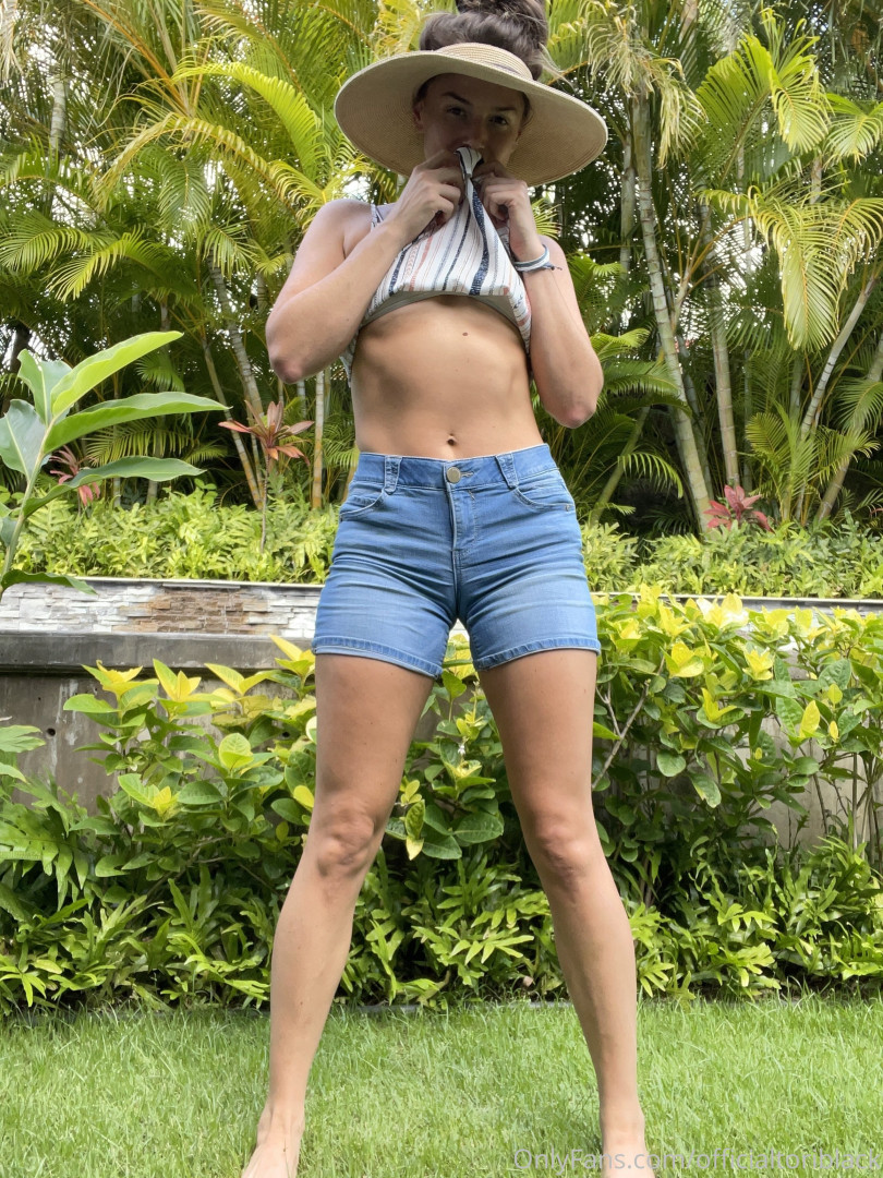 Photo by officialtoriblack published on July 5,2023 23:24:02 - BestThots