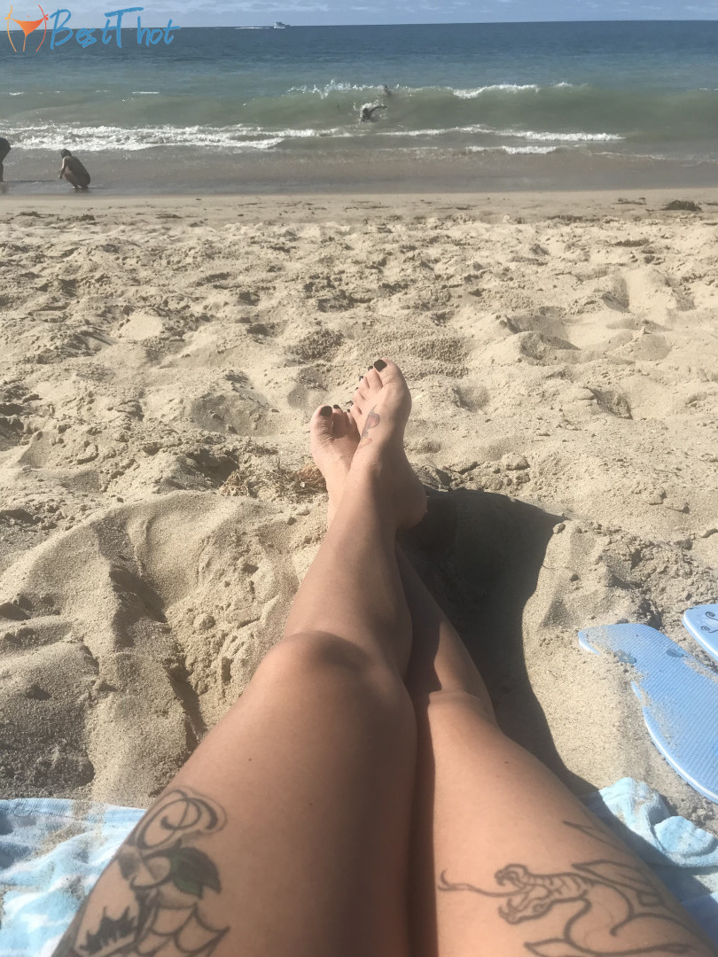 Photo by lilylanexxx published on December 18,2024 19:09:52 - BestThots