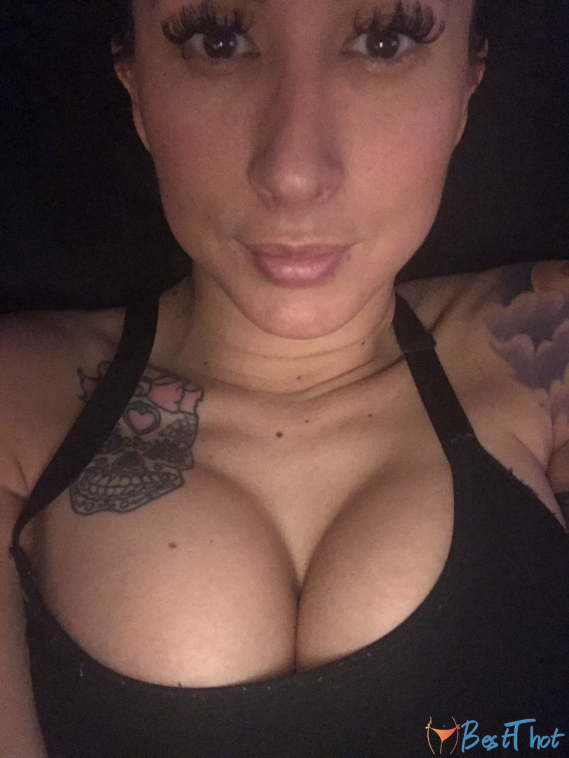 Photo by lilylanexxx published on December 18,2024 20:08:02 - BestThots