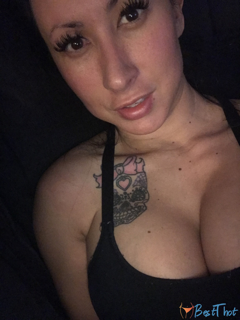 Photo by lilylanexxx published on December 18,2024 21:06:34 - BestThots