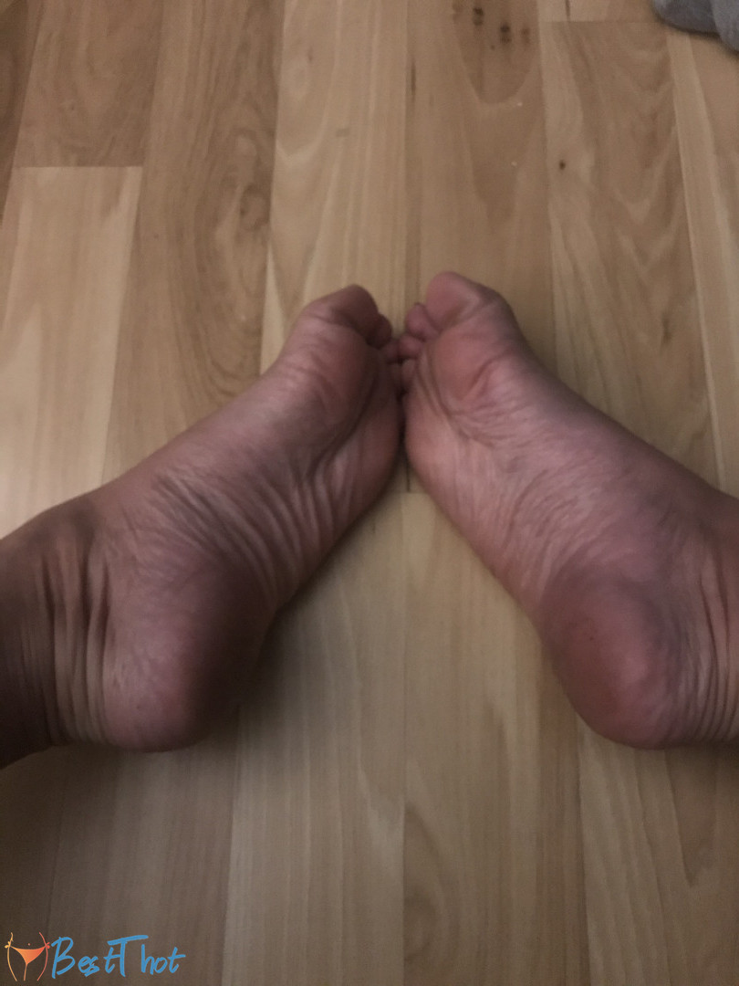 Photo by lilylanexxx published on December 18,2024 21:07:19 - BestThots