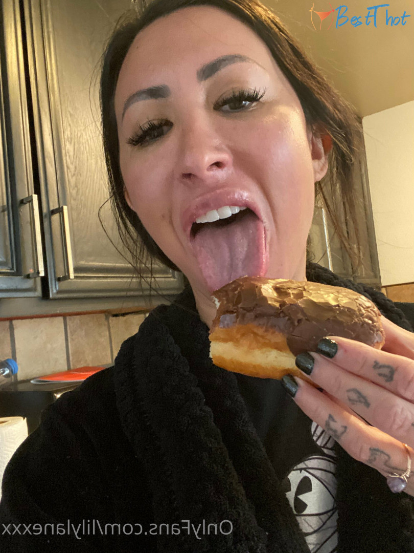 Photo by lilylanexxx published on December 18,2024 22:06:51 - BestThots