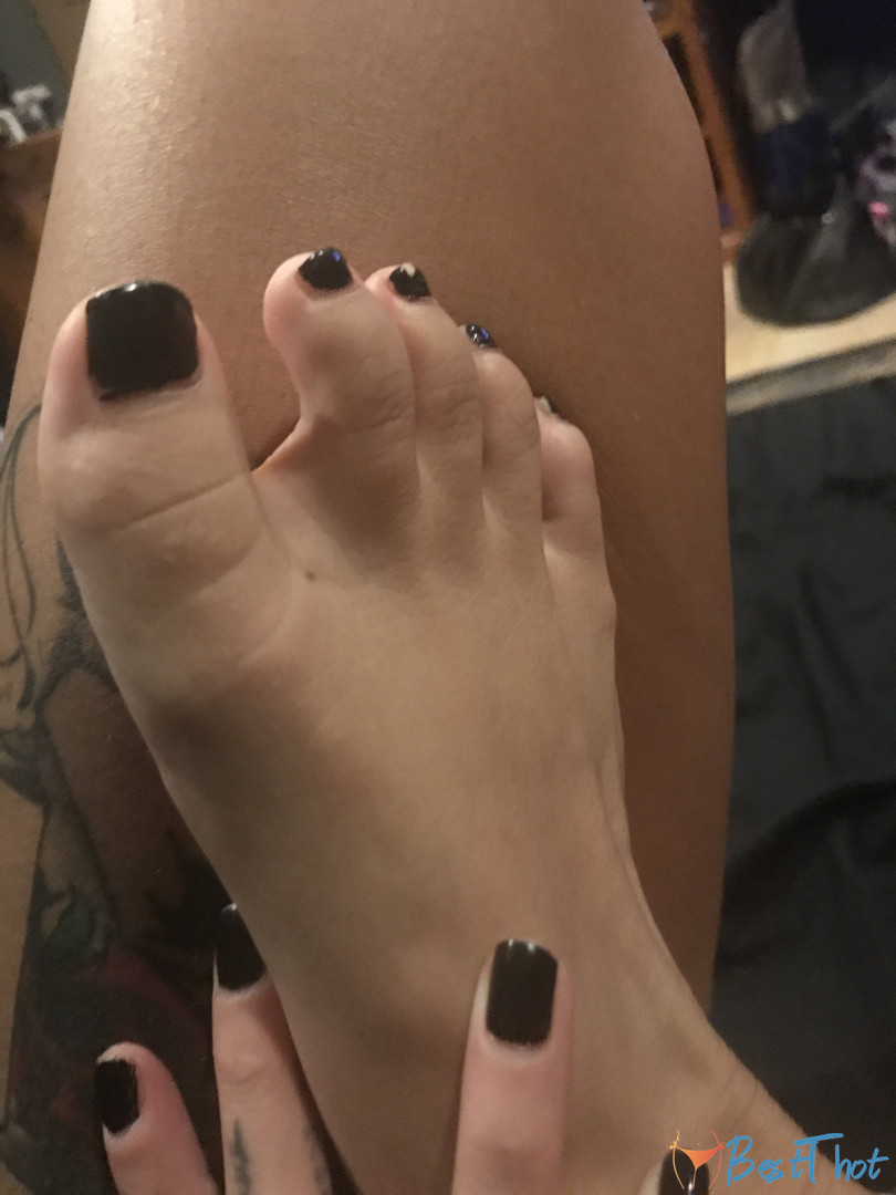 Photo by lilylanexxx published on December 18,2024 22:06:54 - BestThots