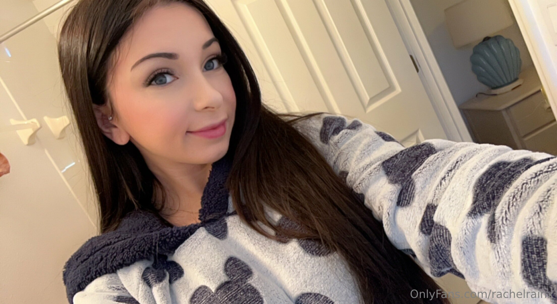 Photo by rachelrainx published on July 27,2023 21:02:33 - BestThots