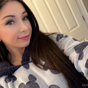rachelrainx #2824057
