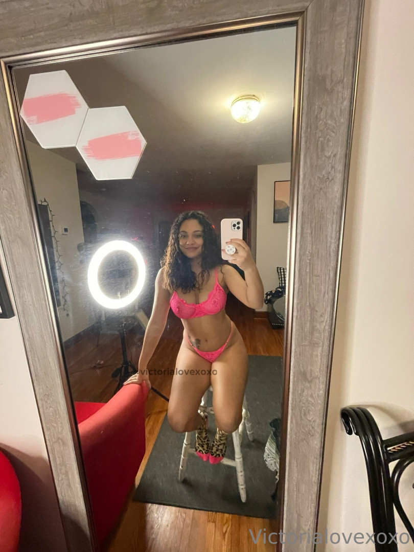 Photo by victorialovexoxo published on August 10,2023 22:46:41 - BestThots