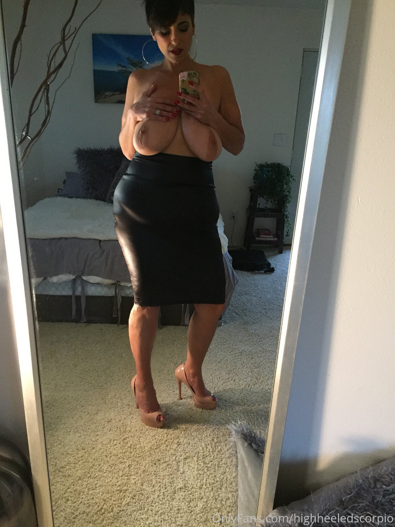 Photo by highheeledscorpio published on October 14,2023 00:10:05 - BestThots