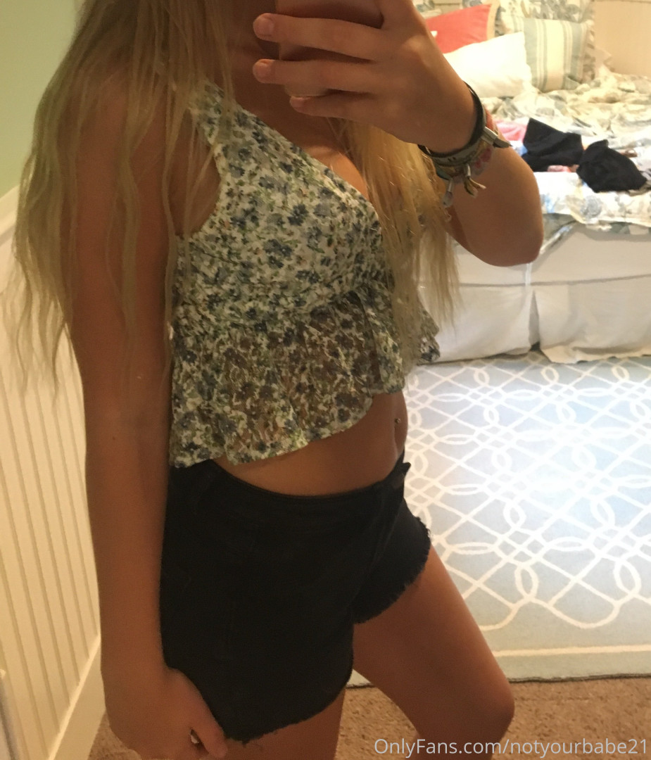 Photo by sweetheartxo21 published on October 17,2023 03:59:07 - BestThots