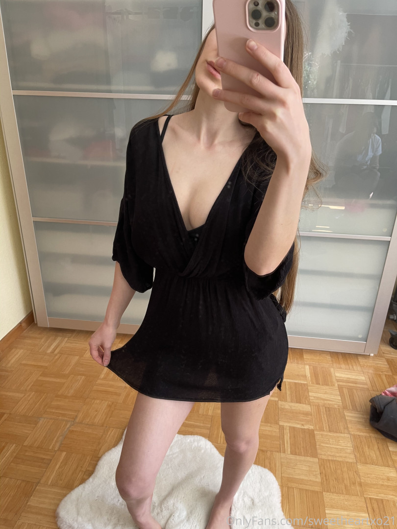 Photo by sweetheartxo21 published on October 17,2023 04:05:03 - BestThots