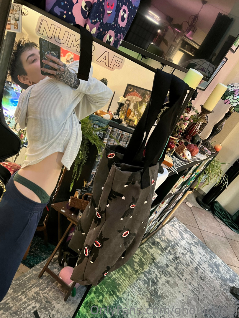 Photo by ghoulbagel published on July 29,2023 10:38:23 - BestThots