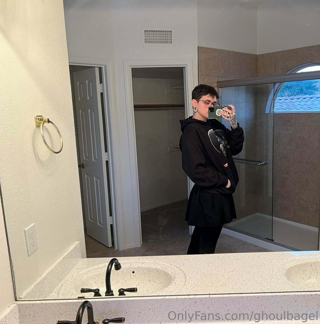 Photo by ghoulbagel published on July 29,2023 10:38:36 - BestThots