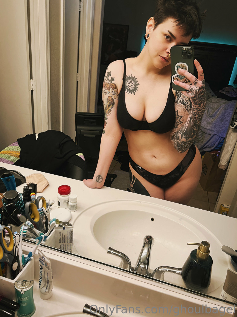 Photo by ghoulbagel published on July 29,2023 10:41:49 - BestThots