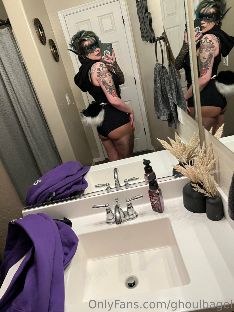 Photo by ghoulbagel published on January 15,2024 18:36:45 - BestThots