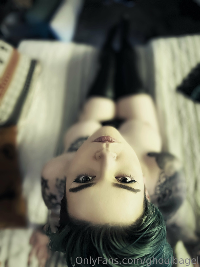 Photo by ghoulbagel published on January 15,2024 18:36:49 - BestThots