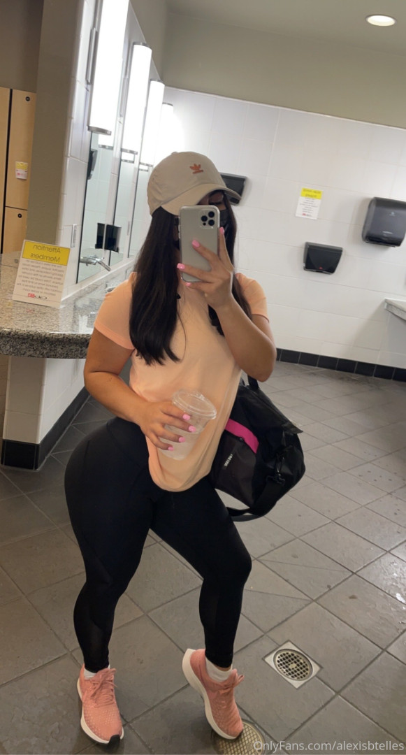 Photo by alexisbtelles published on October 14,2023 05:26:46 - BestThots