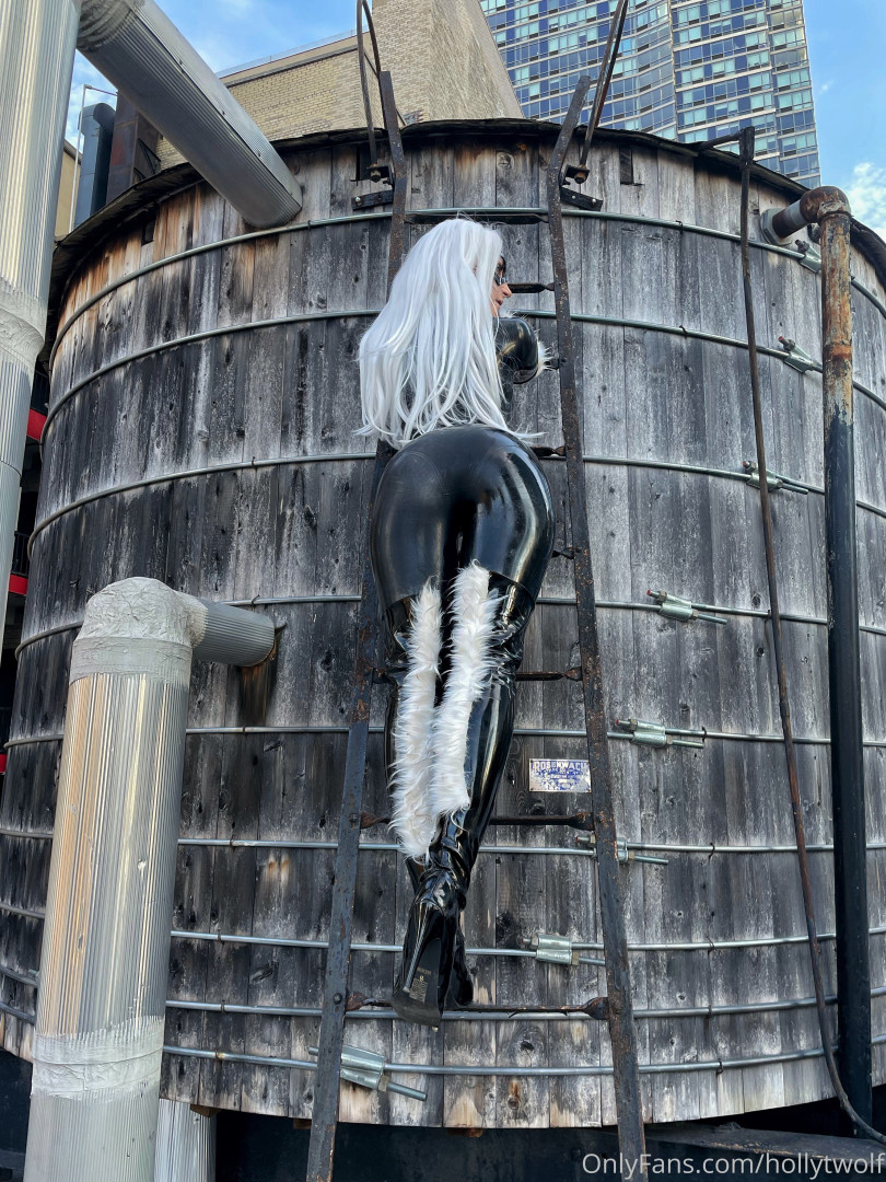 Photo by hollytwolf published on October 15,2023 06:13:37 - BestThots