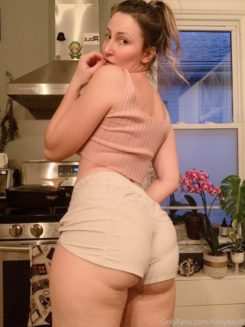 Photo by hollytwolf published on October 15,2023 09:18:25 - BestThots