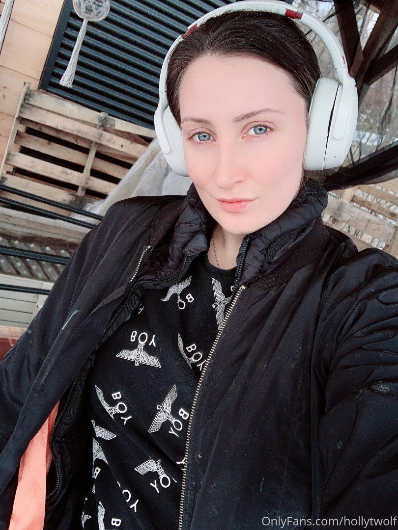 Photo by hollytwolf published on October 15,2023 11:30:17 - BestThots