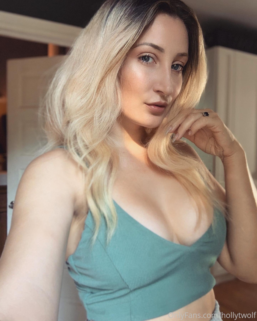 Photo by hollytwolf published on October 16,2023 01:55:51 - BestThots