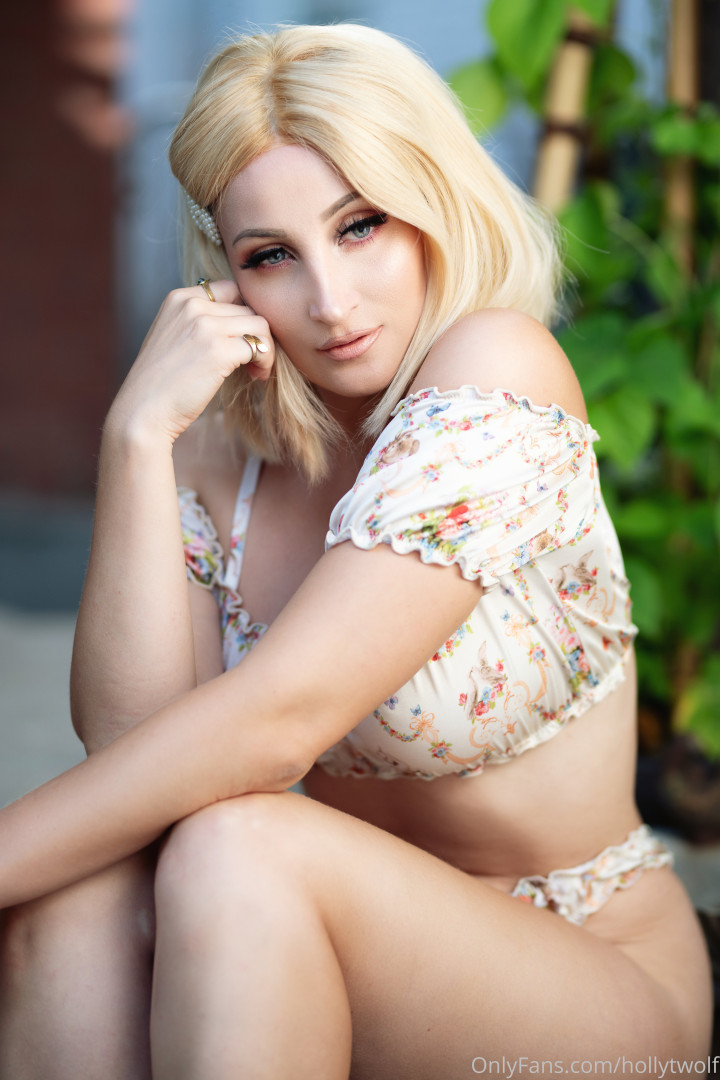 Photo by hollytwolf published on October 16,2023 02:24:05 - BestThots