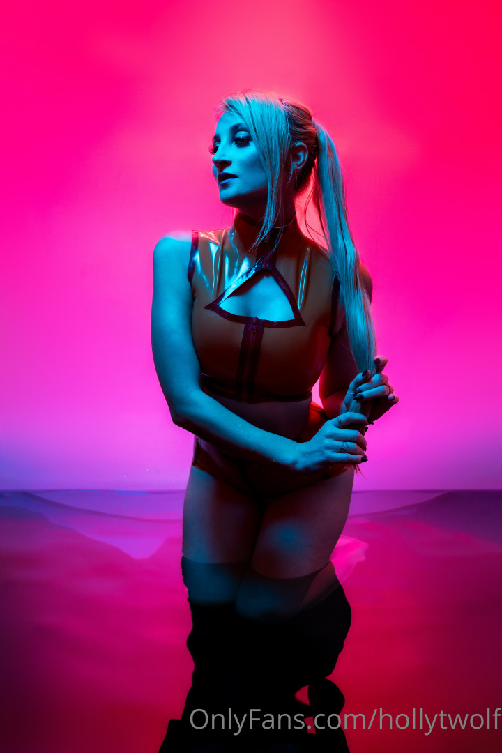 Photo by hollytwolf published on October 16,2023 02:27:10 - BestThots