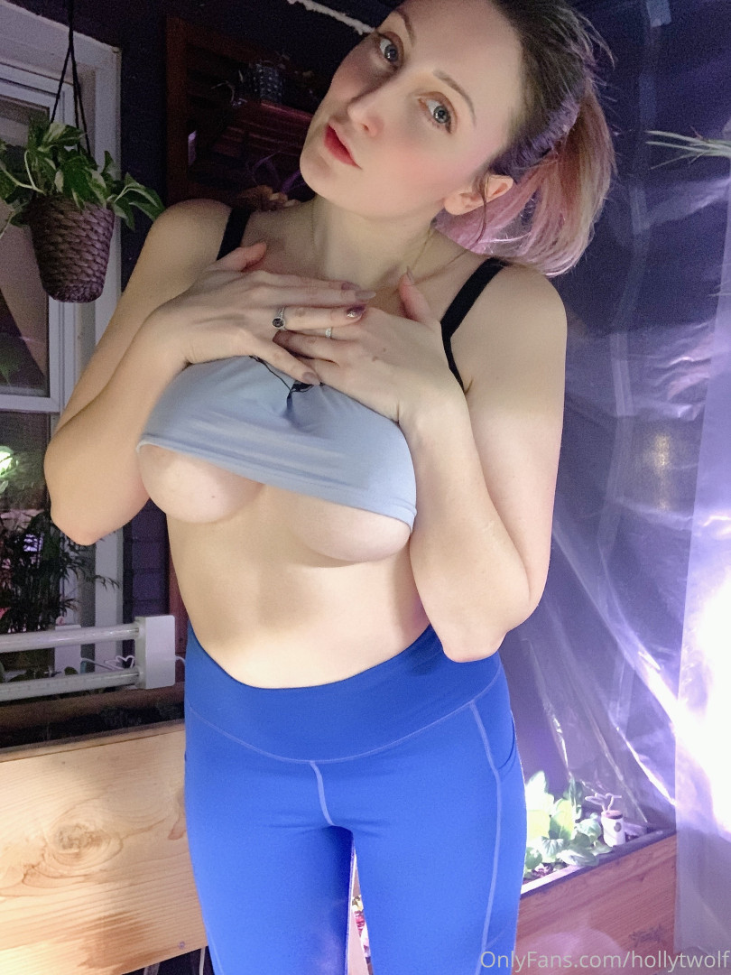 Photo by hollytwolf published on October 16,2023 02:58:11 - BestThots