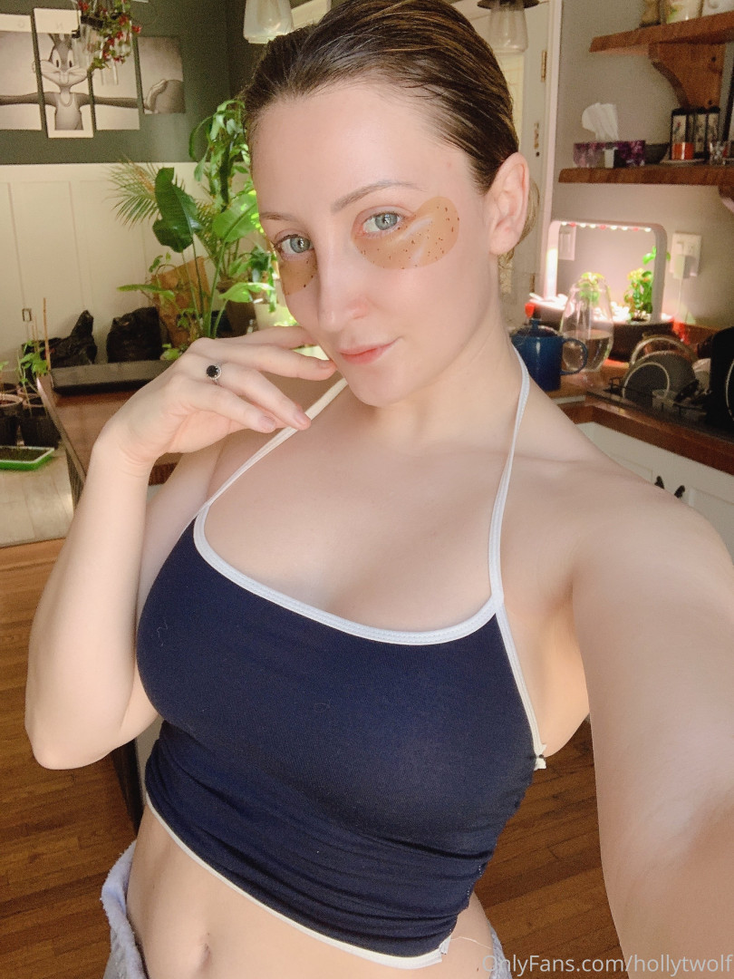 Photo by hollytwolf published on October 16,2023 03:58:58 - BestThots