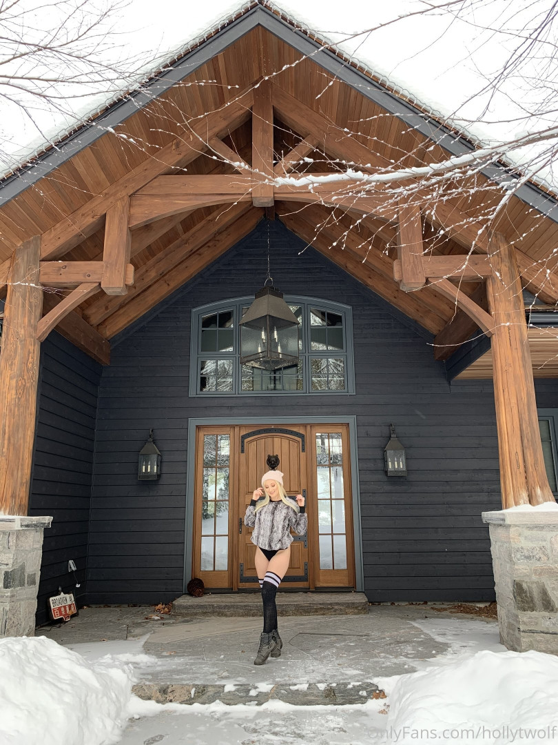 Photo by hollytwolf published on October 16,2023 04:13:34 - BestThots