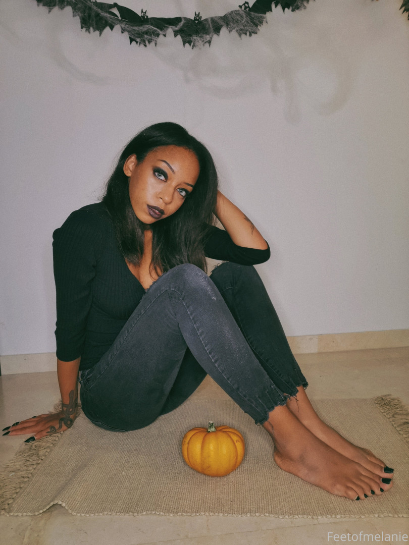 Photo by feetofmelanie published on July 13,2023 09:09:07 - BestThots