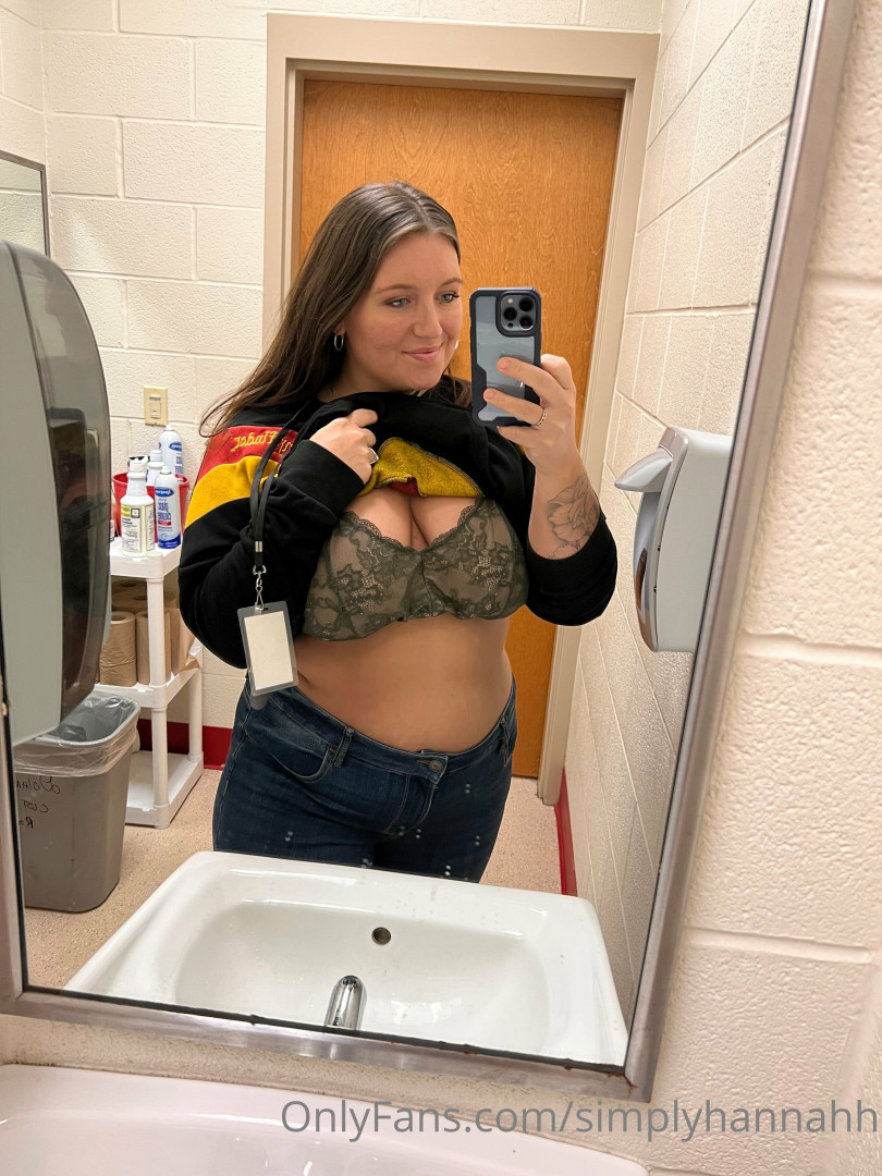 Photo by simplyhannahh published on October 13,2023 00:20:46 - BestThots