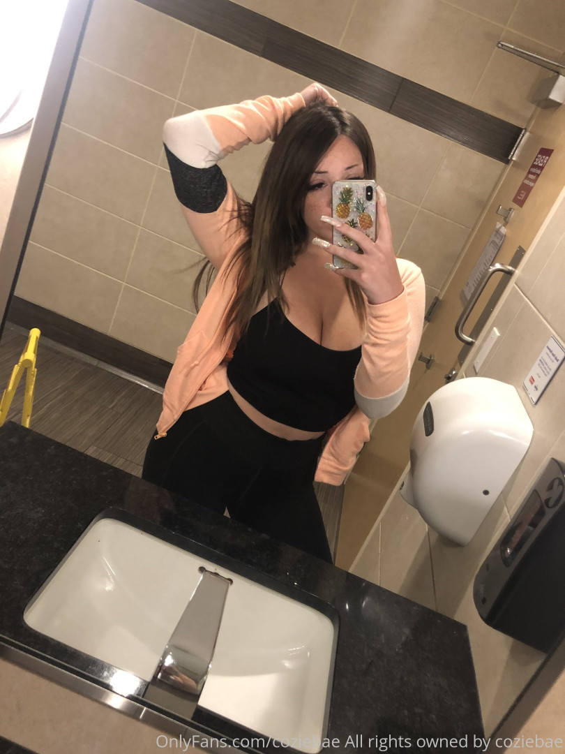 Photo by coziebae published on January 12,2024 05:58:55 - BestThots
