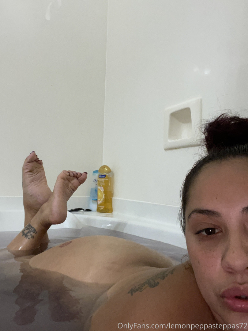 Photo by lemonpeppasteppas72 published on June 7,2023 23:33:47 - BestThots