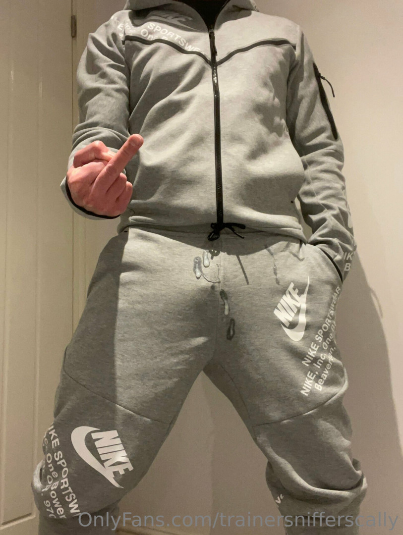 Photo by trainersnifferscally published on May 16,2023 15:23:01 - BestThots