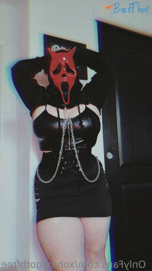 xohmygothfree #9435664