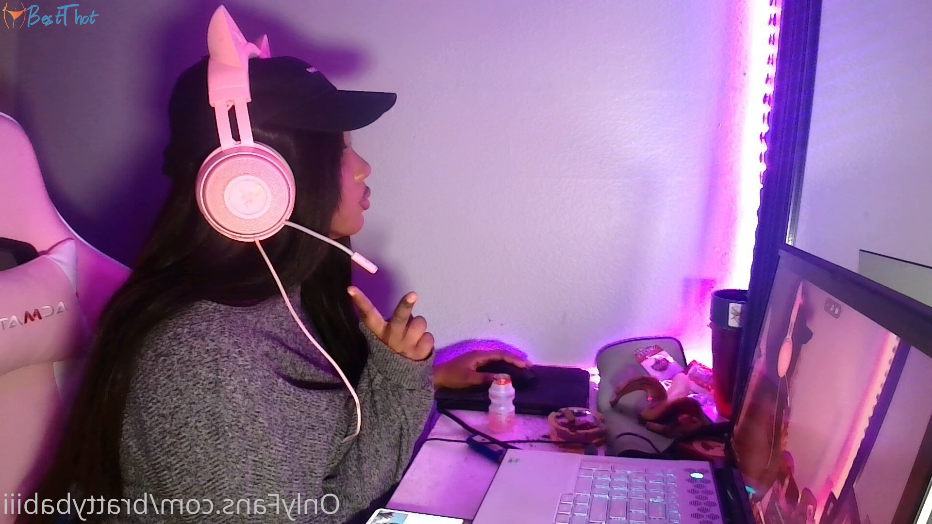 Photo by xiouuu published on December 15,2024 00:06:04 - BestThots