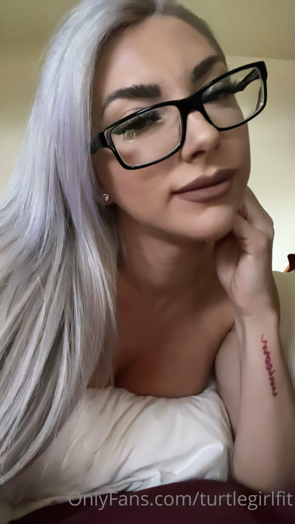 Photo by turtlegirlfit published on May 16,2023 14:01:46 - BestThots