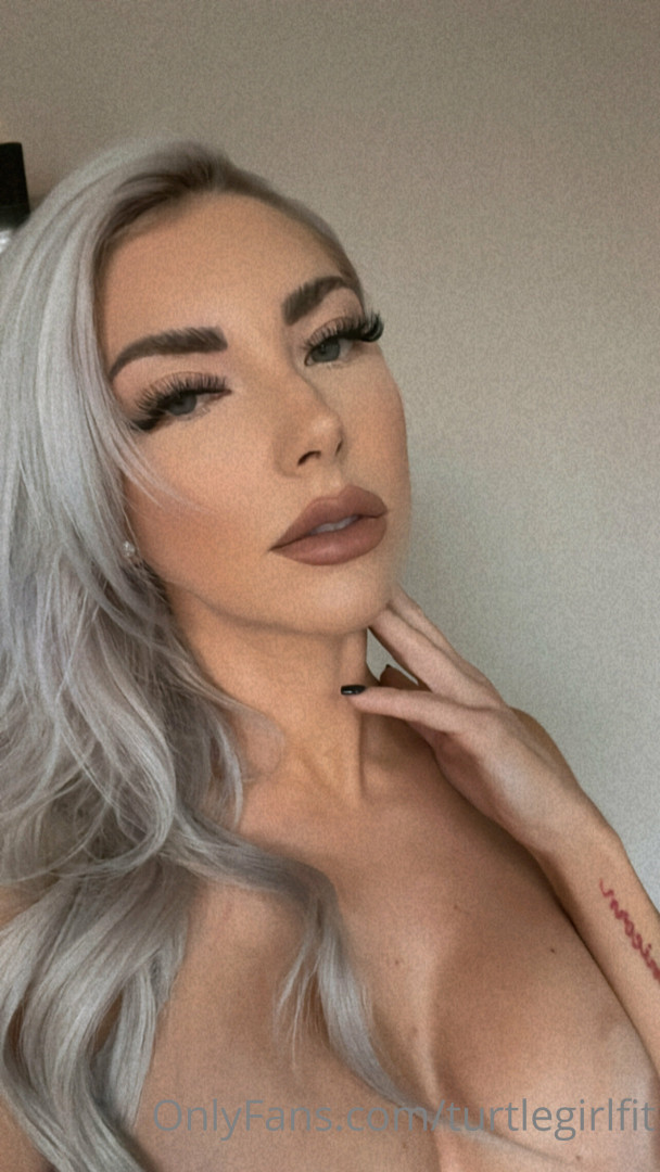 Photo by turtlegirlfit published on May 16,2023 14:02:19 - BestThots