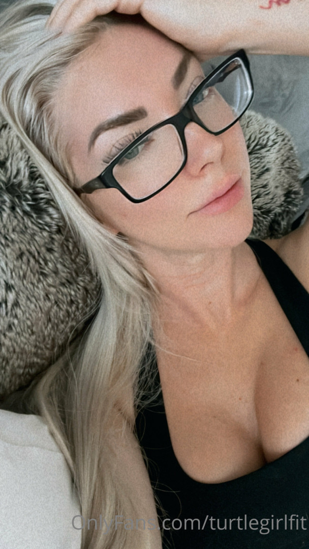 Photo by turtlegirlfit published on May 16,2023 14:03:32 - BestThots