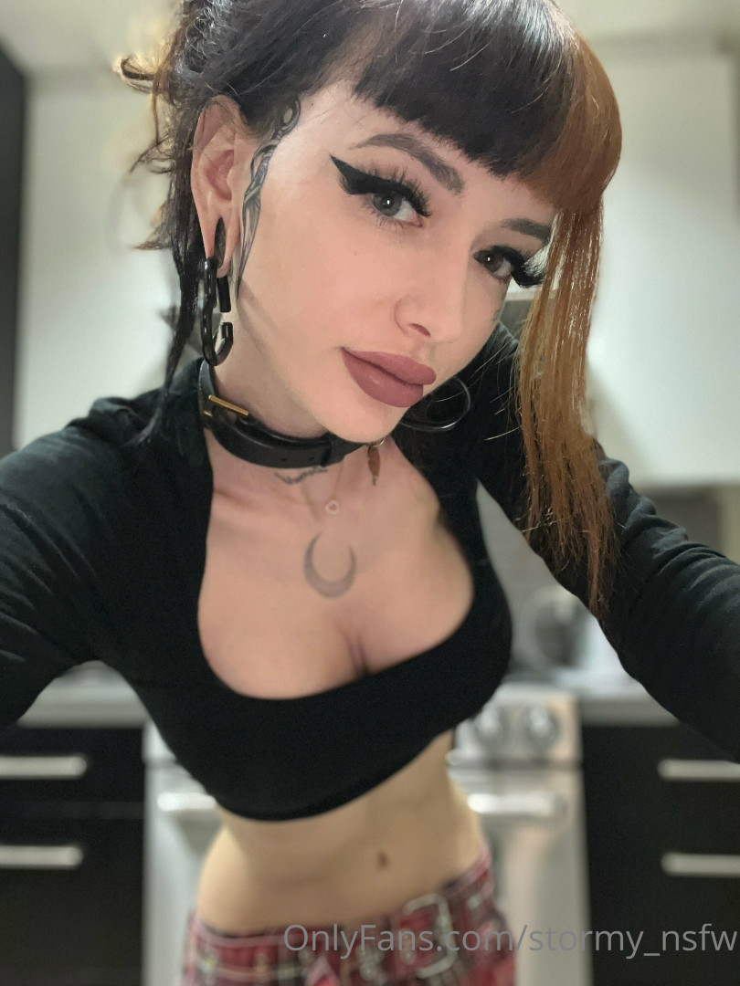 Photo by stormy_nsfw published on August 13,2023 08:16:38 - BestThots