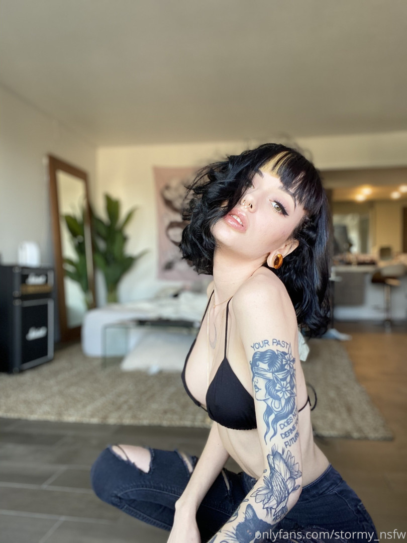 Photo by stormy_nsfw published on August 13,2023 08:32:23 - BestThots