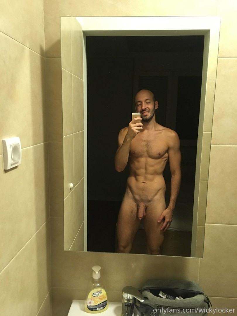 Photo by nakedgamervip published on May 20,2023 11:35:31 - BestThots