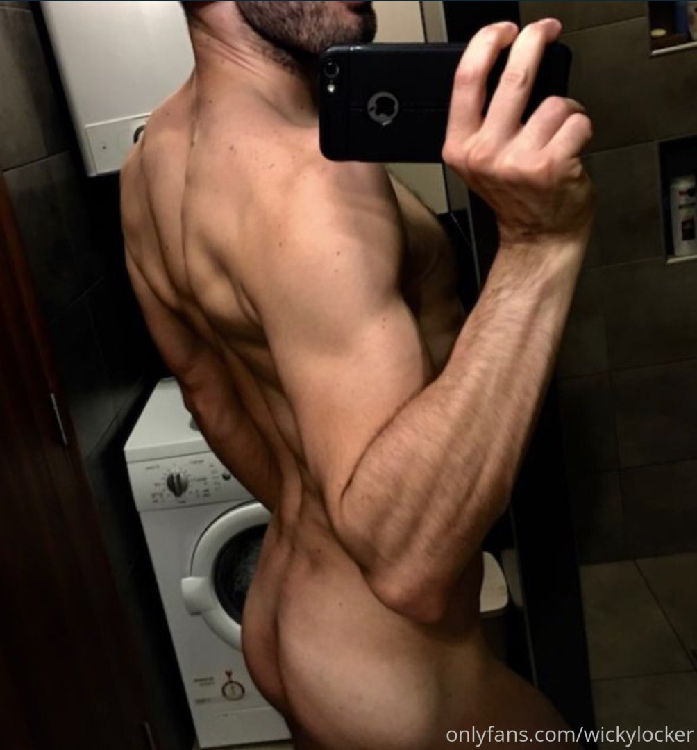 Photo by nakedgamervip published on May 20,2023 11:35:39 - BestThots