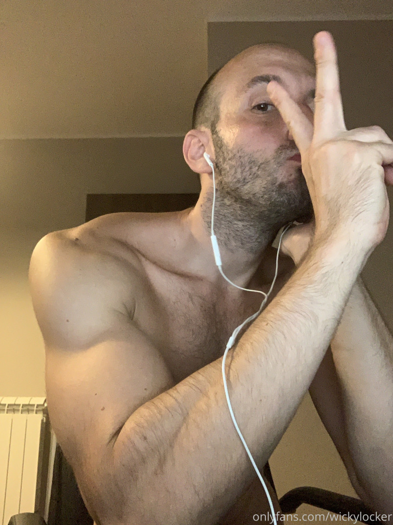 Photo by nakedgamervip published on May 20,2023 11:36:30 - BestThots