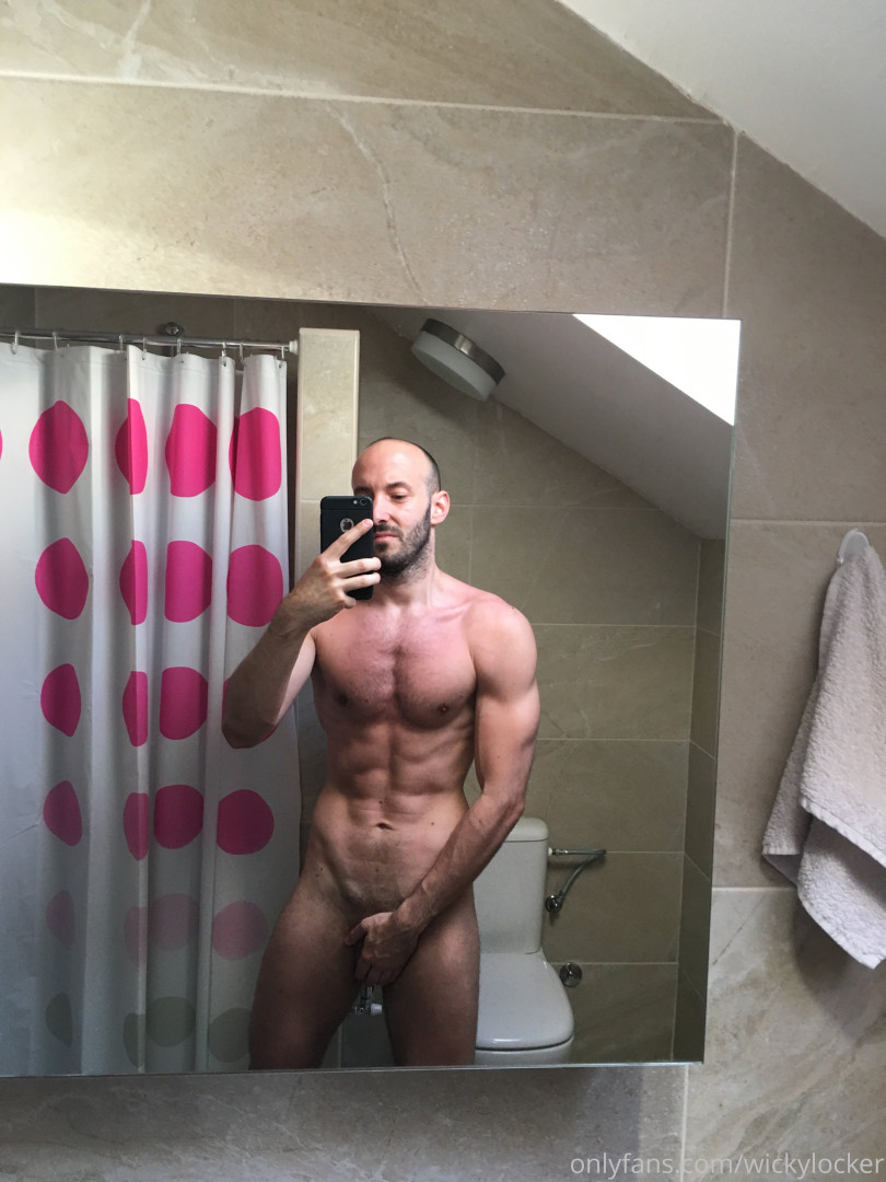 Photo by nakedgamervip published on May 20,2023 11:36:45 - BestThots