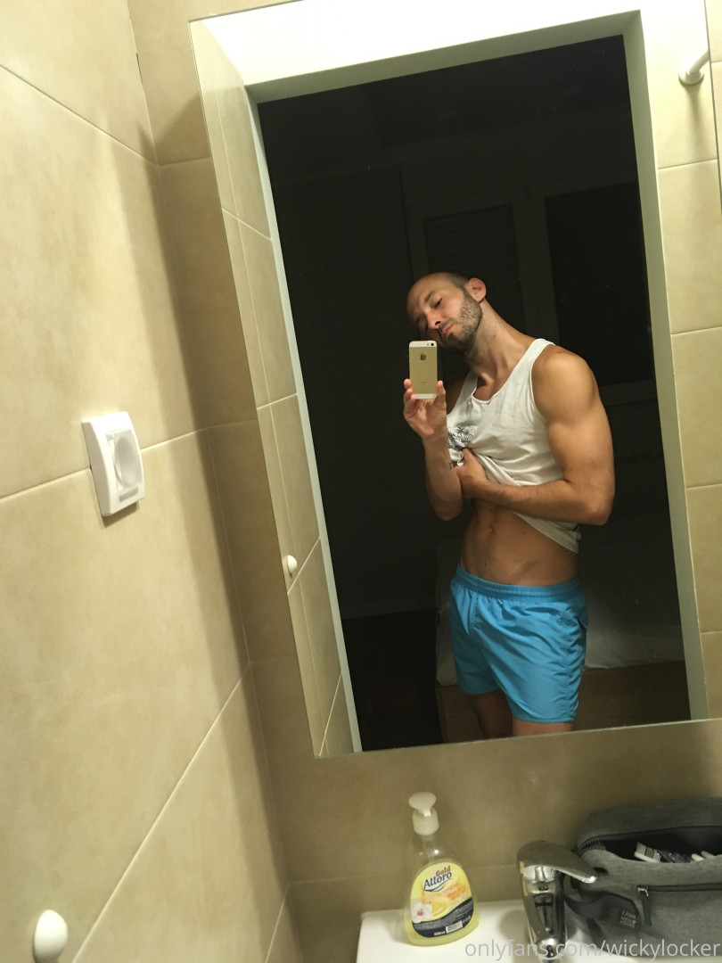 Photo by nakedgamervip published on May 20,2023 11:37:34 - BestThots