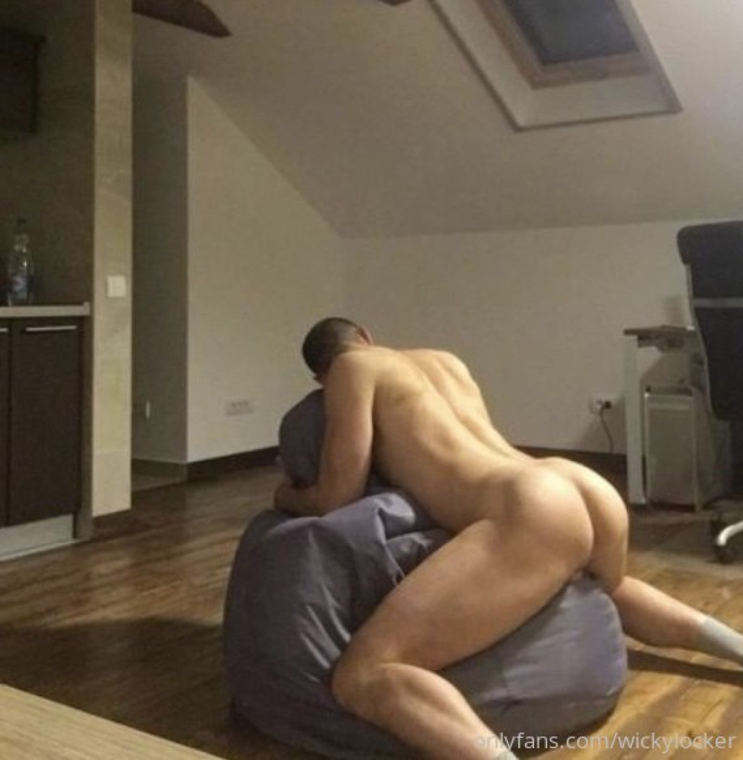 Photo by nakedgamervip published on May 20,2023 11:37:51 - BestThots